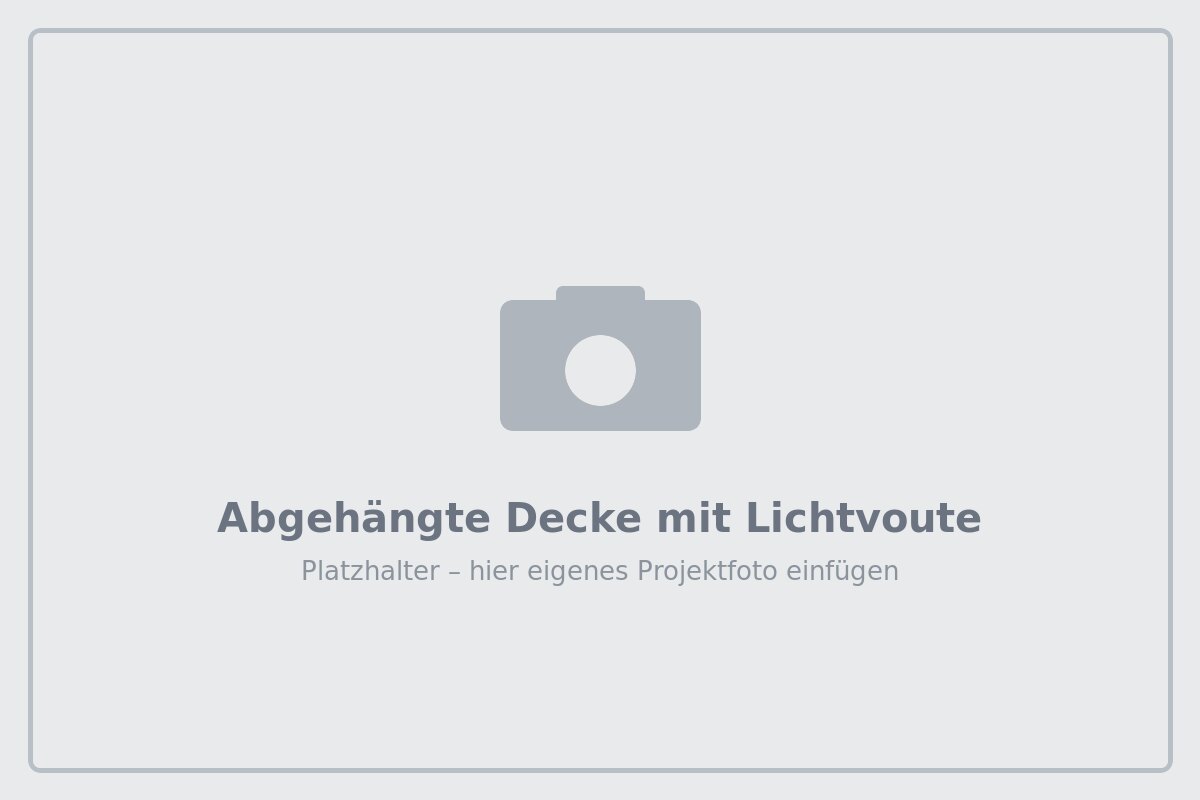 Abgehängte Decke mit Lichtvoute